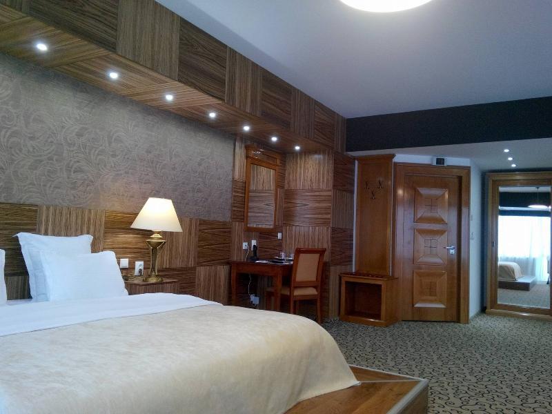 Hotel Oltenia Craiova Ngoại thất bức ảnh